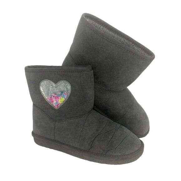 Childrens Place Girls Pre-owned Gray Faux Fur Lined w/Hearts on Side Boots-sz. 1 - Picture 1 of 6